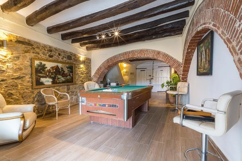 Newly Renovated Large Villa With Garden Castello  D'Empuries Hébergement de vacances