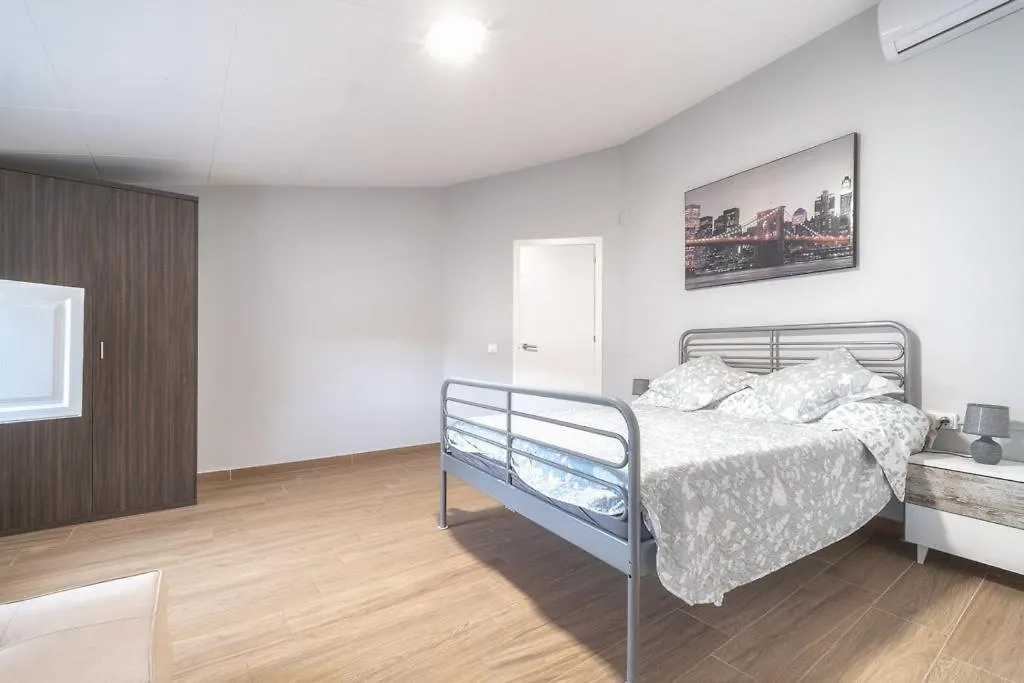 Hébergement de vacances Newly Renovated Large Villa With Garden Castello  D'Empuries